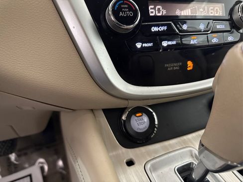 Used 2015 Nissan Murano SV AWD/4WD image 28
