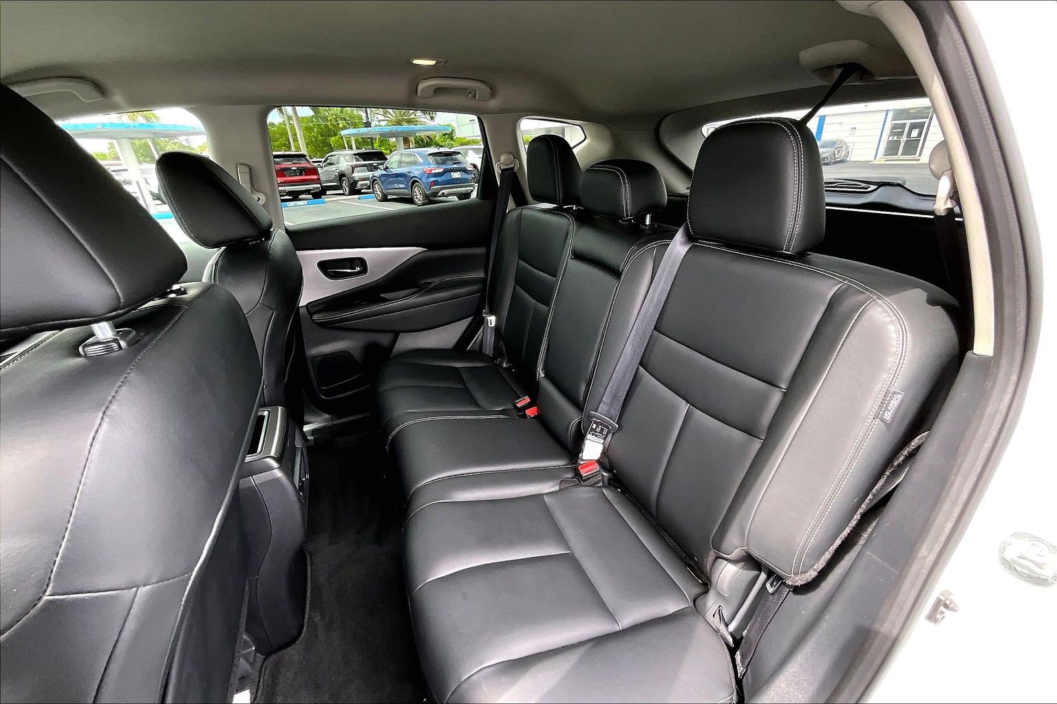 Used 2023 Nissan Murano SV w/ SV Midnight Edition Package FWD image 10