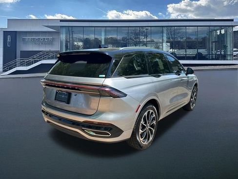 New 2026 Lincoln Nautilus Reserve AWD/4WD image 8