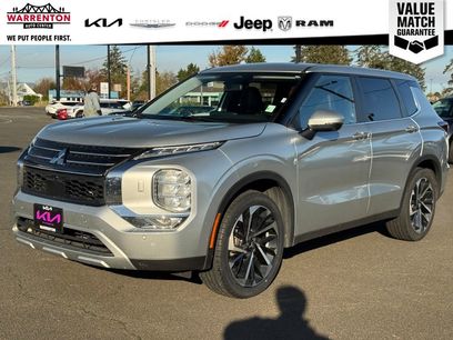 Used 2024 Mitsubishi Outlander SE