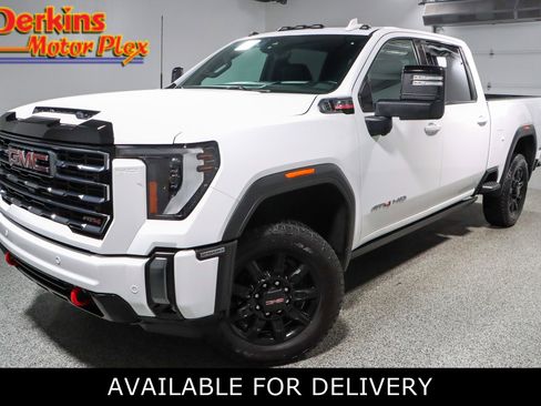 Used 2024 GMC Sierra 2500 AT4 w/ AT4 Premium Plus Package image 1