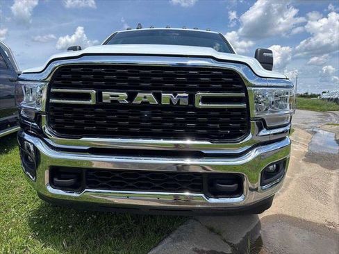 Used 2024 RAM 3500 Big Horn image 2
