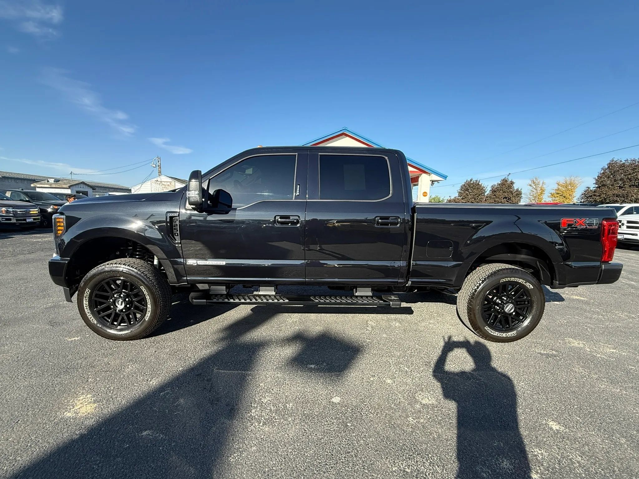 Used 2019 Ford F250 Lariat AWD/4WD image 2