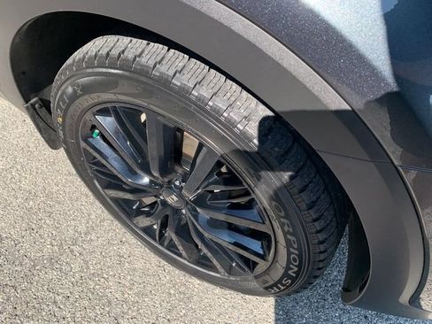 Used 2020 Kia Telluride SX w/ SX Prestige Package AWD/4WD image 9