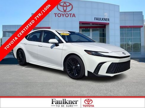 Certified 2026 Toyota Camry SE FWD image 1