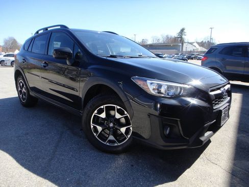 Used 2020 Subaru Crosstrek 2.0i Premium image 3