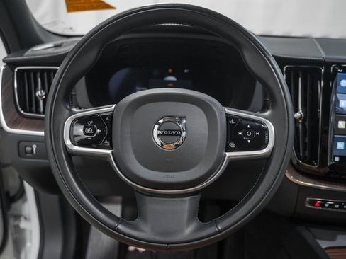 Used 2022 Volvo XC60 B5 Inscription w/ Climate Package image 26