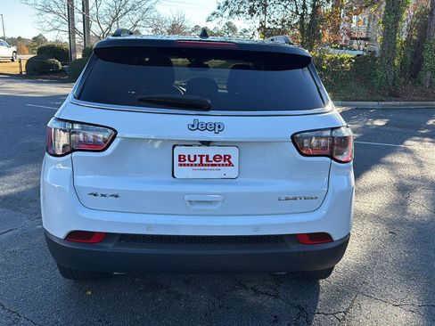 Used 2025 Jeep Compass Limited image 4