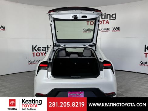 New 2026 Toyota Prius LE image 11