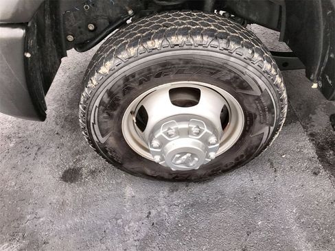 Used 2022 RAM 3500 Tradesman image 10