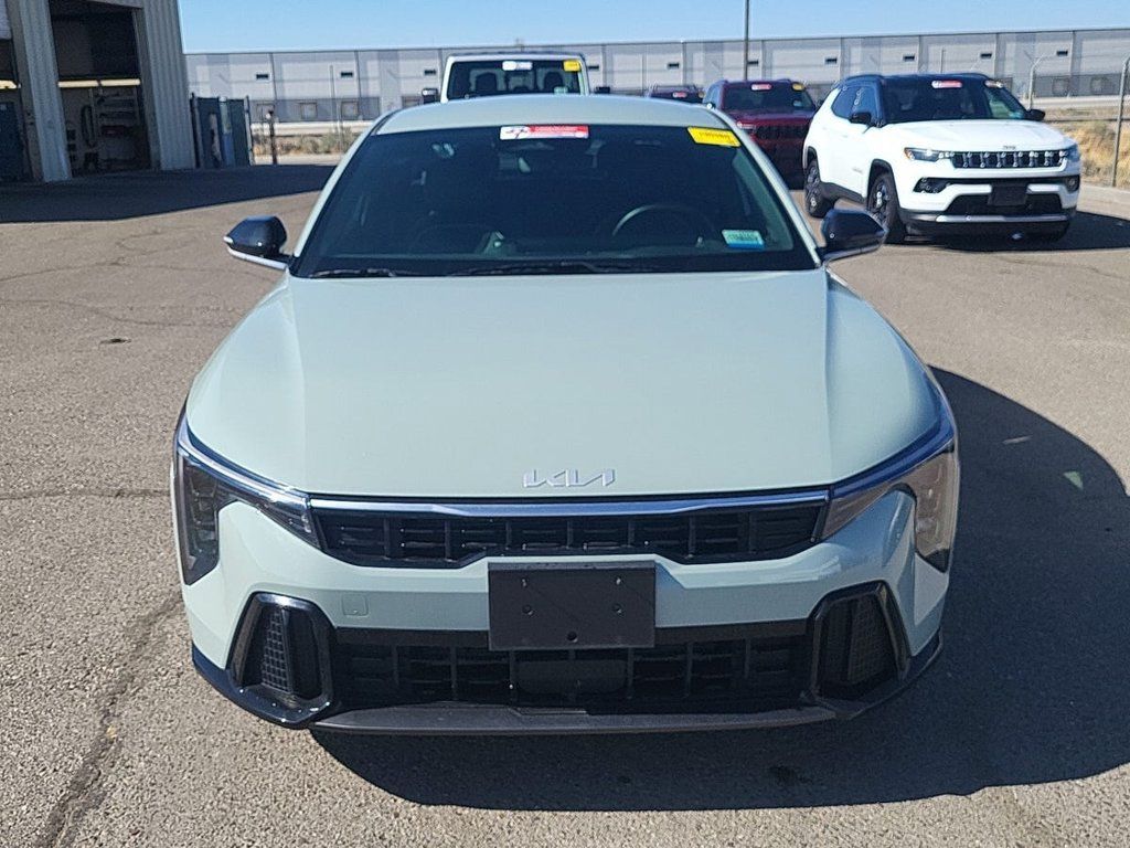 Used 2025 Kia K4 GT-Line FWD image 2