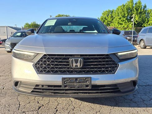 Used 2023 Honda Accord Sport image 2