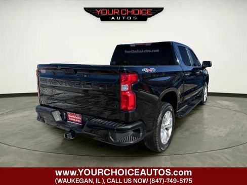 Used 2021 Chevrolet Silverado 1500 Custom w/ LPO, Blackout Package AWD/4WD image 5