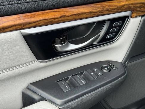 Used 2018 Honda CR-V EX-L image 9