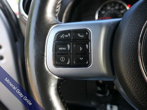 Used 2015 Jeep Wrangler Unlimited Freedom Edition image 17