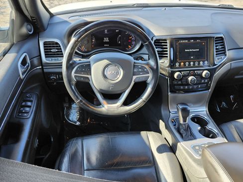 Used 2022 Jeep Grand Cherokee Limited image 30