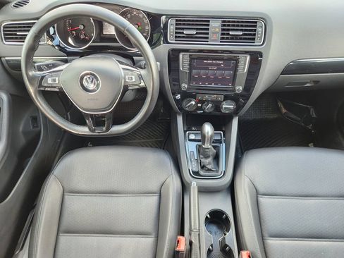 Used 2018 Volkswagen Jetta Sport FWD image 26