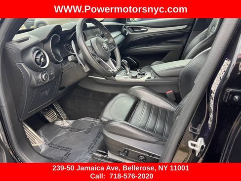 Used 2019 Alfa Romeo Stelvio Ti Sport w/ Quick Order Package 22S Sport AWD/4WD image 21