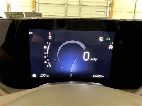 Used 2024 Buick Encore GX Preferred w/ Comfort Package AWD/4WD image 19