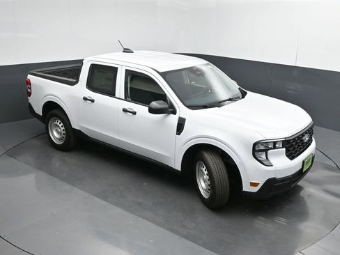 New 2026 Ford Maverick XL w/ Equipment Group 101A AWD/4WD image 36