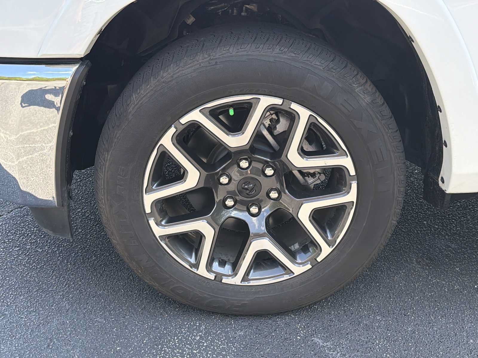 Used 2025 RAM 1500 Laramie RWD image 36