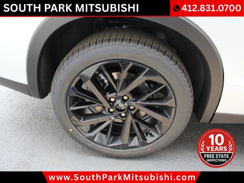 New 2025 Mitsubishi Outlander SEL Black Edition image 30