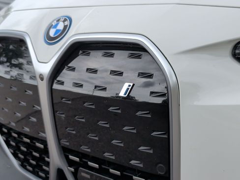Used 2024 BMW i4 eDrive35 w/ Premium Package RWD image 13