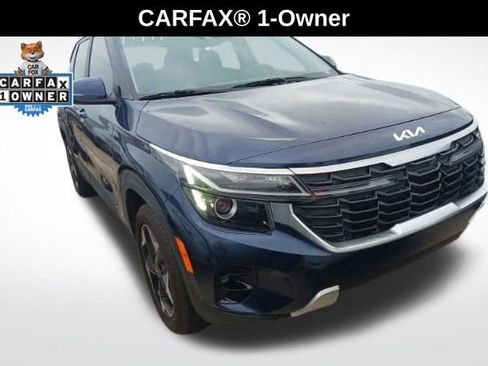 Used 2024 Kia Seltos EX AWD/4WD image 3