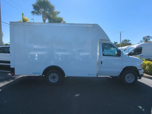 New 2026 Ford E-350 and Econoline 350 Super Duty w/ Power Equipment Group image 3