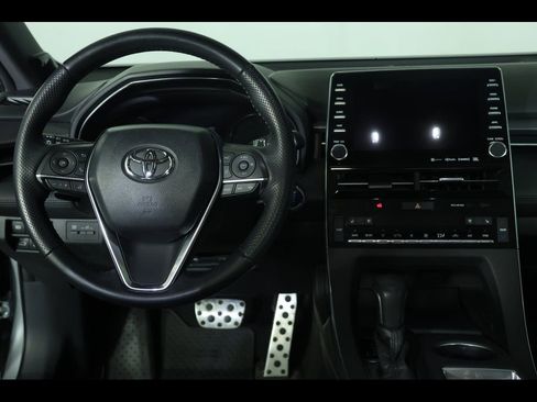 Used 2019 Toyota Avalon Touring image 23