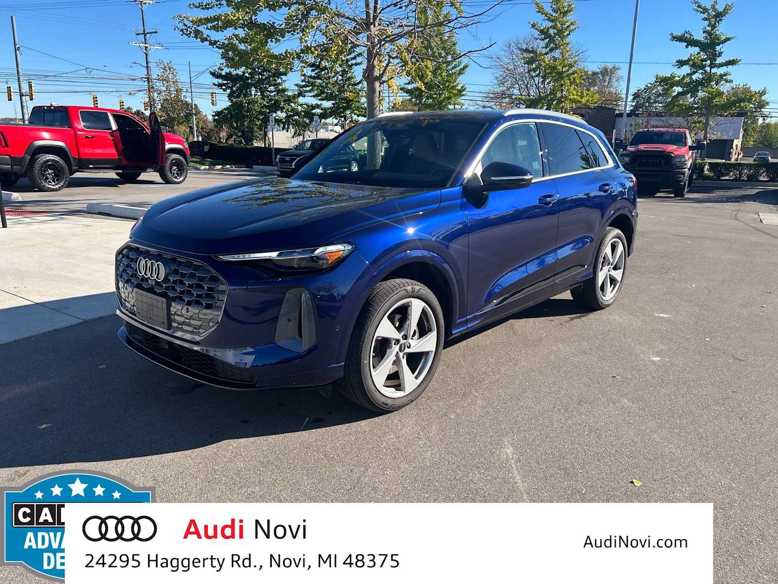 Used 2025 Audi Q5 Premium Plus AWD/4WD image 1