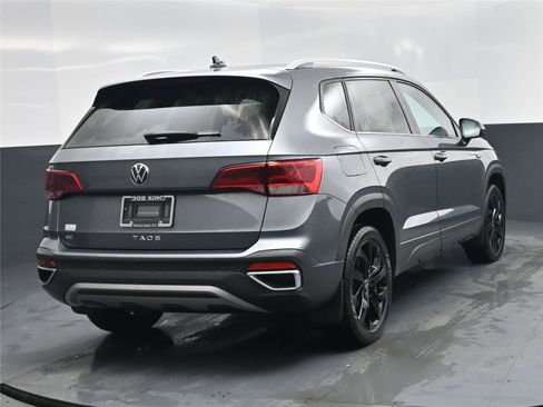 Used 2023 Volkswagen Taos SE image 10