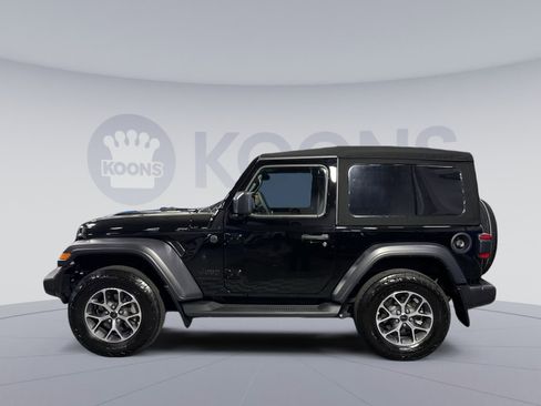 Used 2024 Jeep Wrangler Sport S image 2
