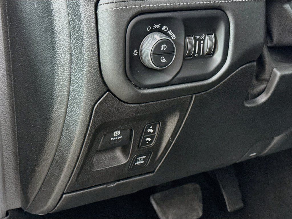 Used 2020 RAM 1500 Limited AWD/4WD image 12