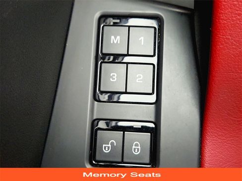 Used 2020 Jaguar F-PACE SVR image 41