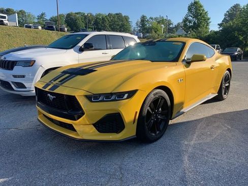 Used 2024 Ford Mustang GT RWD image 4