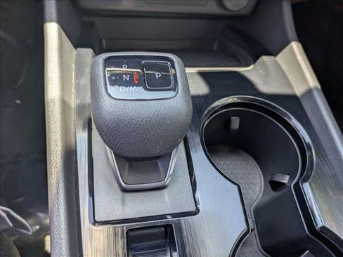 Used 2024 Nissan Rogue SV AWD/4WD image 12