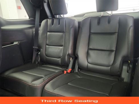 Used 2018 Ford Explorer Sport image 23