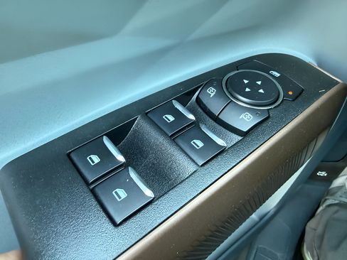 Used 2024 Ford Maverick Lariat AWD/4WD image 24