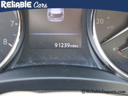 Used 2019 Nissan Rogue SV w/ Sun & Sound Touring Package image 24