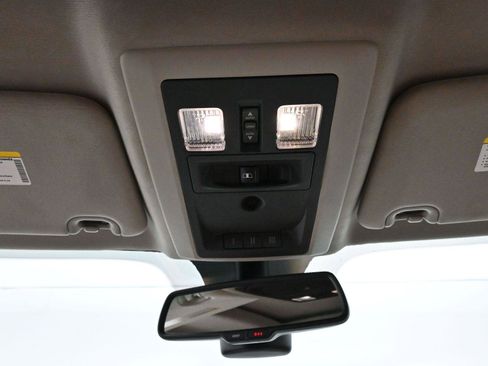 Used 2015 RAM 3500 Laramie Longhorn image 25