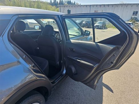 New 2025 Nissan Kicks Play S image 24