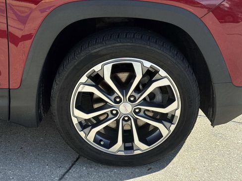 Used 2019 GMC Terrain SLT image 4