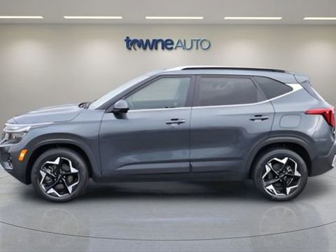 Used 2024 Kia Seltos EX AWD/4WD image 2