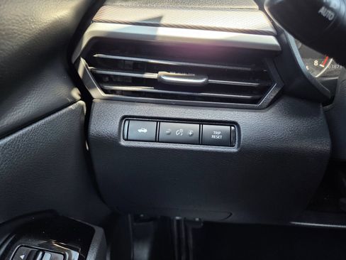 Used 2024 Nissan Altima 2.5 SR FWD image 41