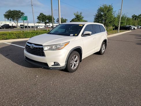 Used 2016 Toyota Highlander Plus image 1