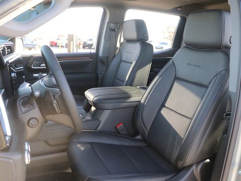 New 2026 GMC Sierra 1500 Denali w/ Denali Reserve Package image 14