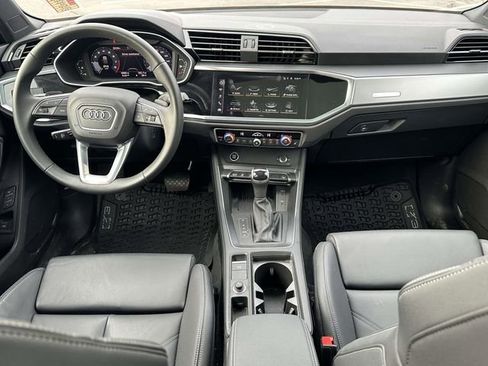 Certified 2025 Audi Q3 2.0T Premium w/ Convenience Package image 16
