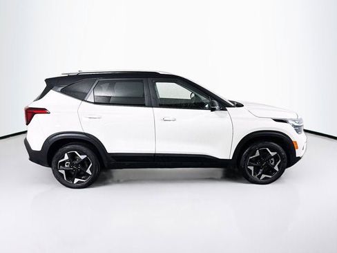 Certified 2025 Kia Seltos S image 4