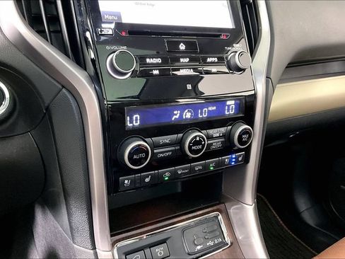 Used 2022 Subaru Ascent Touring w/ Popular Package #2A AWD/4WD image 14